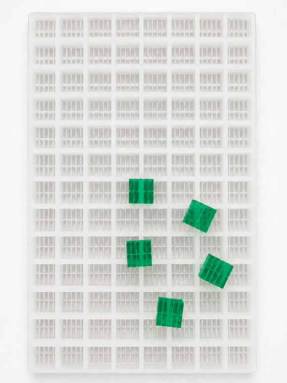7.5mL 10-piece square breaker gummy mold with 104 cavities and emerald green segmented gummies