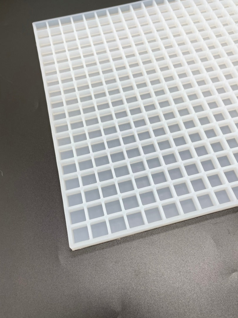 1,5 ml de moule gommeux en silicone carré - 432 Cavités